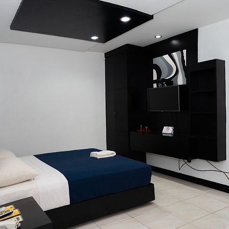 Davao Royal Suites And Residences מראה חיצוני תמונה