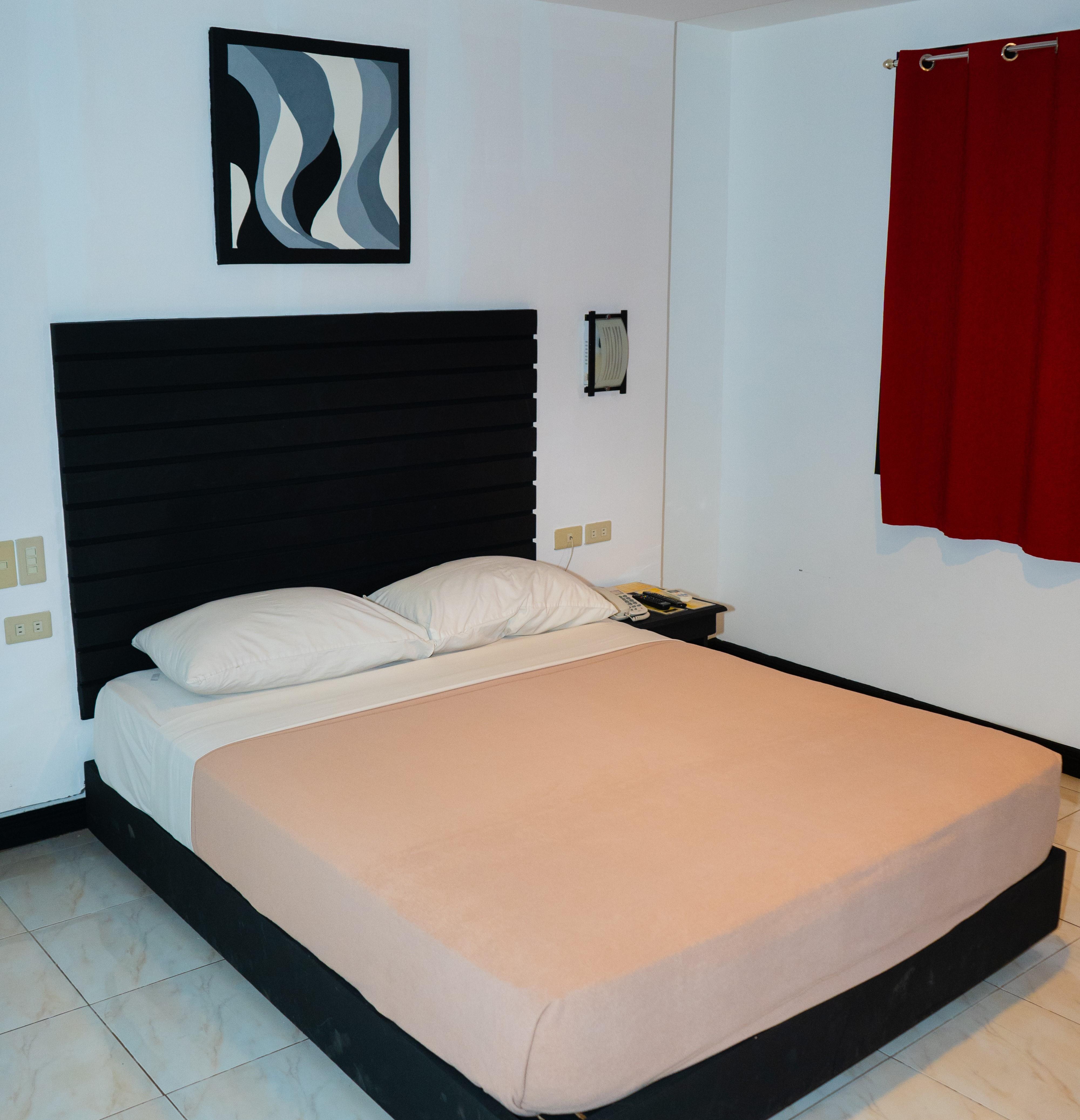 Davao Royal Suites And Residences מראה חיצוני תמונה