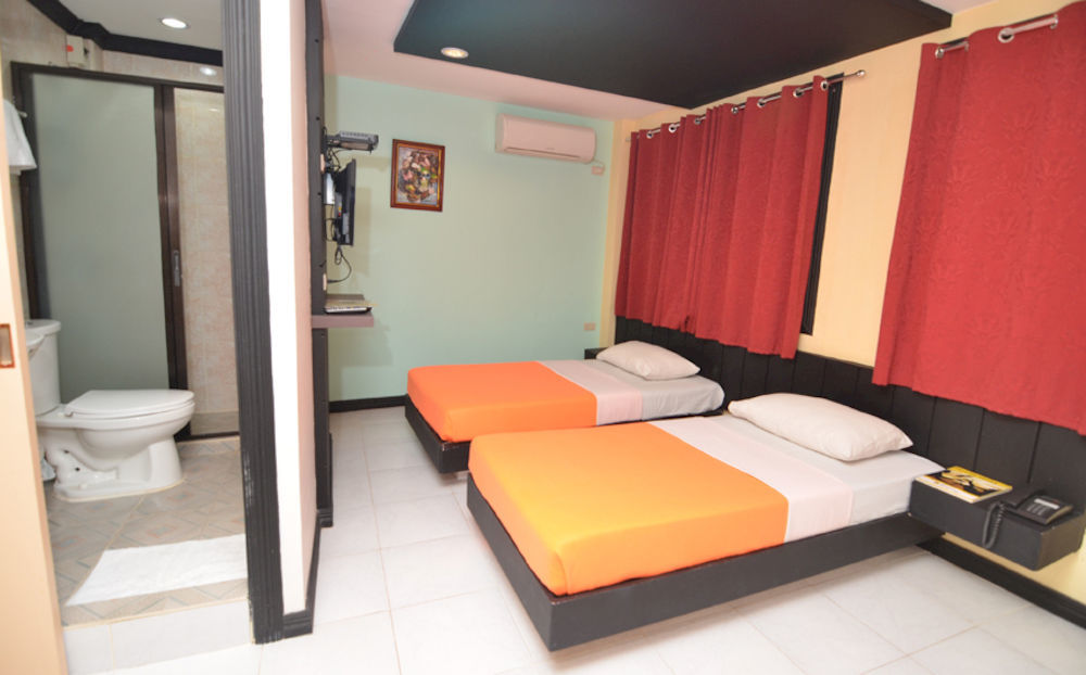 Davao Royal Suites And Residences מראה חיצוני תמונה